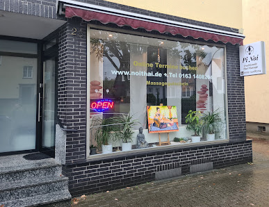 Pi Noi Thai Massage