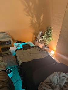 Aura Head Spa
