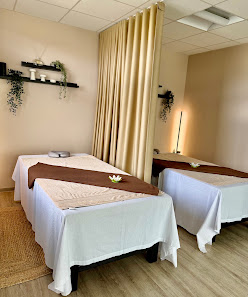 SANTHIA Thai Massage