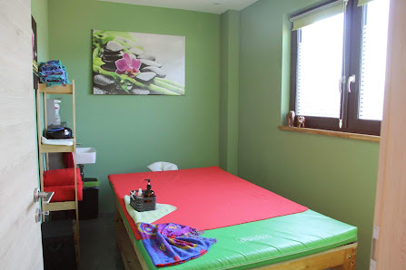 Pi Nong, Traditionelle Thai-Massage