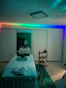 Massage Studio DLuxe