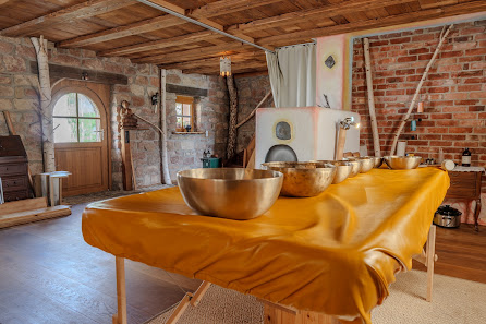 Massagen und Klangtherapien (Ayurveda Massagen, Vietnamesische Massagen), Jakob Allgaier