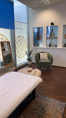 Wiparat Thai Solution Massage