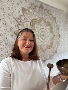 Silke Sutor LAKOTA Energie- und Heilarbeit, Shiatsu, mobile Massage