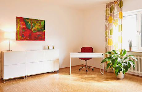 Privatpraxis für Massage Evelyn Gschneidinger