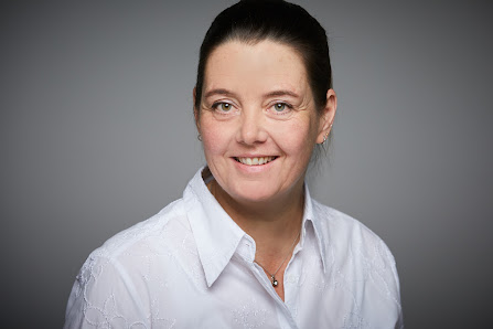 Dr. rer. nat. Nina Kammhuber Heilpraktikerin Traditionelle Chinesische Medizin (TCM) Akupunktur