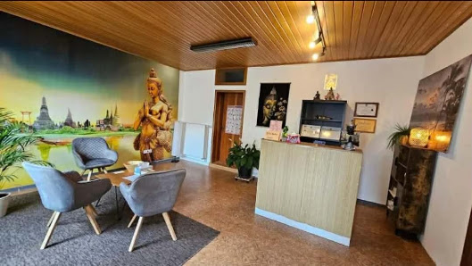 Pi-Nueng THAI MASSAGE