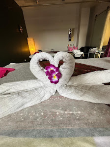 DEE DEE Thai Massage
