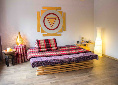 Kristin Knoblauch - (Thai) Massage, Yoga und Entspannung