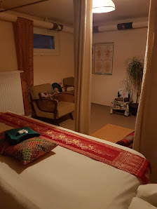 Leg Thai Massage