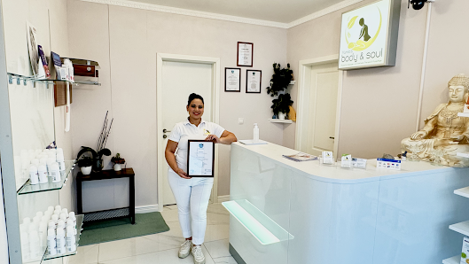 Praxis für Massage- und Wellness-Therapie, Gesichtsbehandlung & Fusspflege