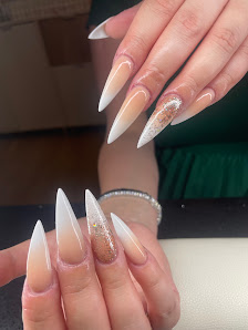 Nails 61 / Cao Lai head spa & massage