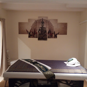 Monthong - Massage