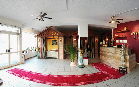 Lanna Thai Massage & Spa