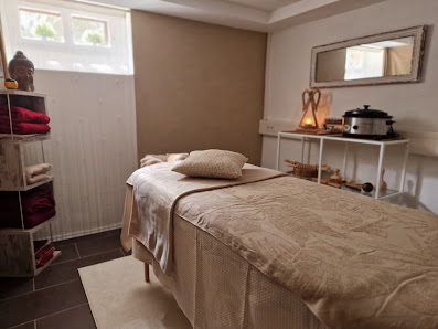 *SeelenTRaum* - Holistic Lifestyle für Frauen, Massage, Yoga, Klangschalen, Geistiges Heilen, Meditation & Workshops