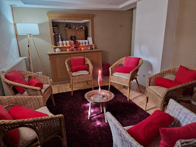 *SeelenTRaum* - Holistic Lifestyle für Frauen, Massage, Yoga, Klangschalen, Geistiges Heilen, Meditation & Workshops