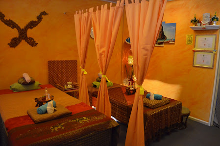Naka Gasalong Thai​ Massage Praxis
