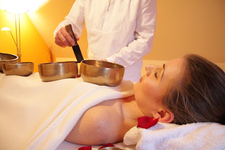 -Wellness-Massage-Harmonie- Massagen & energetische Körperarbeit