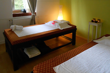 Charie - Traditionelle Thaimassage