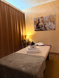 THARA THAI MASSAGE & SPA